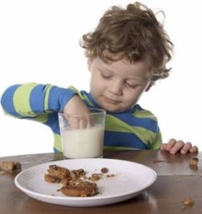 It's a myth that mindful eating is too hard. Kids do it!